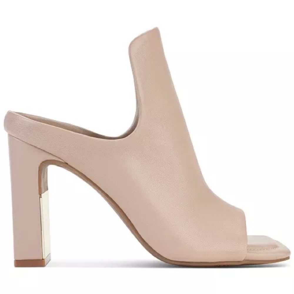 NEW IN BOX! DKNY | Ritzy Peep-Toe Pumps - Nappa Light Toffee